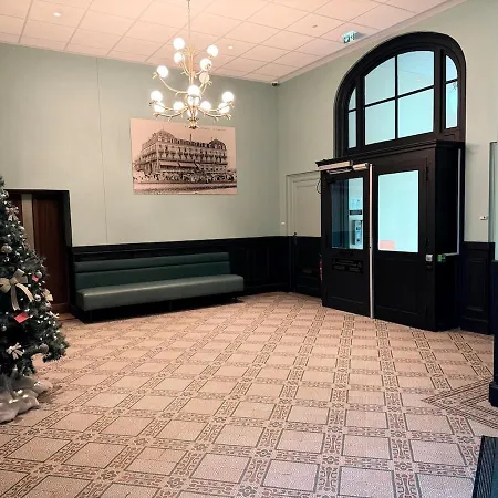 Le Cap 101, Au Pied De La Digue De * Wimereux