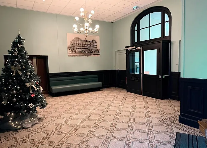 Le Cap 101, Au Pied De La Digue De * Wimereux